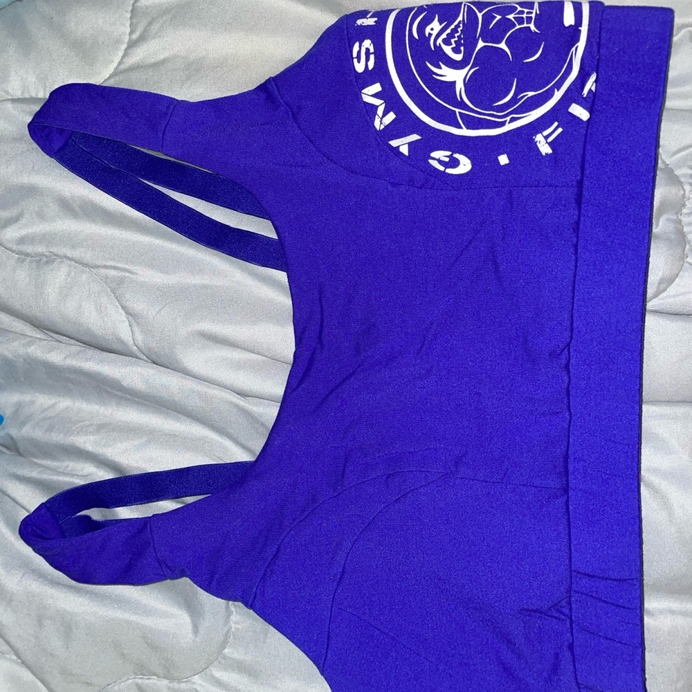 Medium gym shark, bra